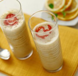 Warm fruit pulp smoothies