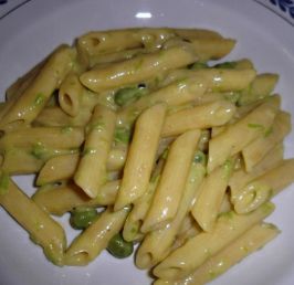 Quill Pasta with Peas and Stracchino Cheese