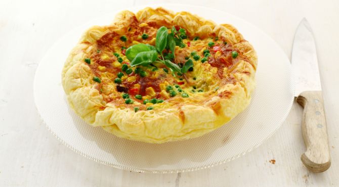 Mixed vegetables and Gruyère cheese quiche