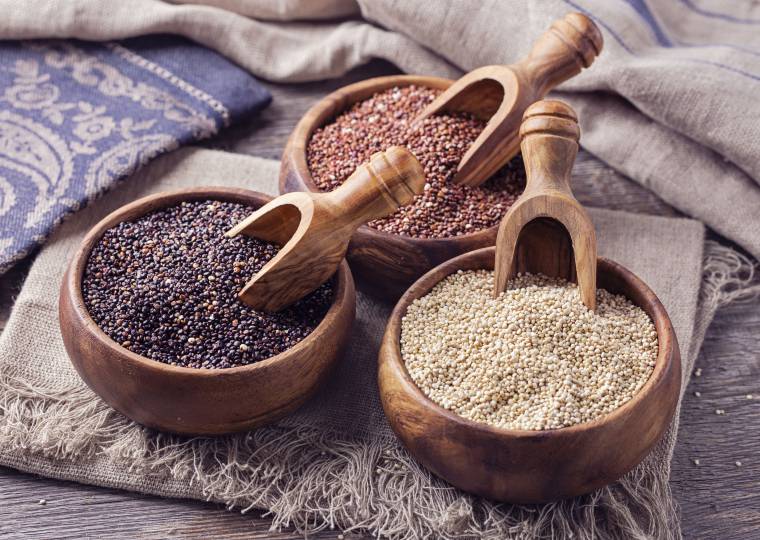 La quinoa è il seme che si raccoglie dalla pianta omonima