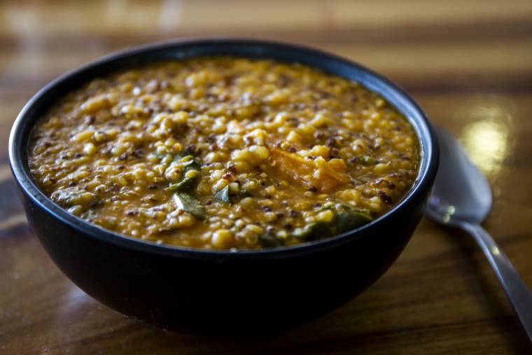 Zuppa di quinoa, un tocco piccante con lo zenzero