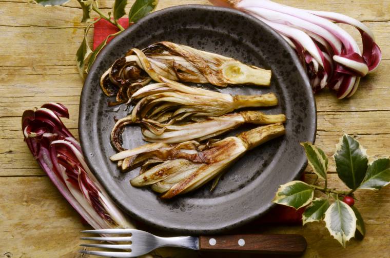 Il radicchio di Treviso può essere mangiato crudo o cotto in numerose ricette