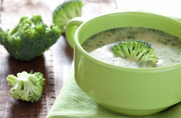 Vellutata di broccoli: verde e ricca di vitamine 